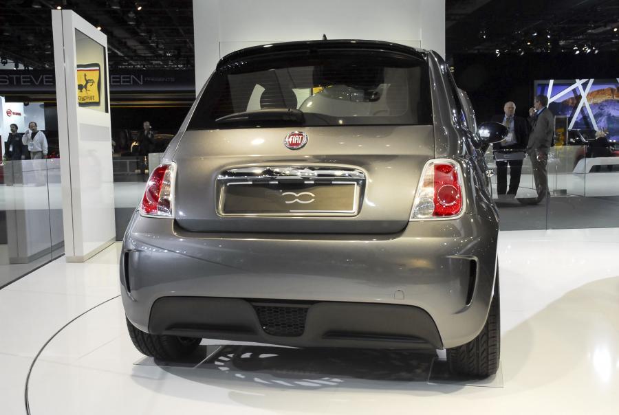  Fiat 500 BEV 2010 года  (фото 22 из 26)